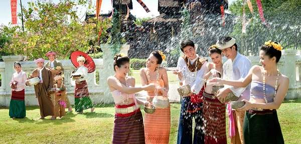 le-hoi-songkran-chiang-mai