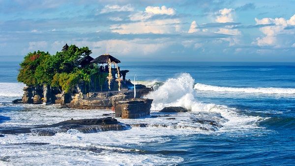 den-tanah-lot-bali