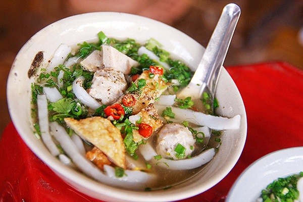 banh-canh-an-sang-quy-nhon