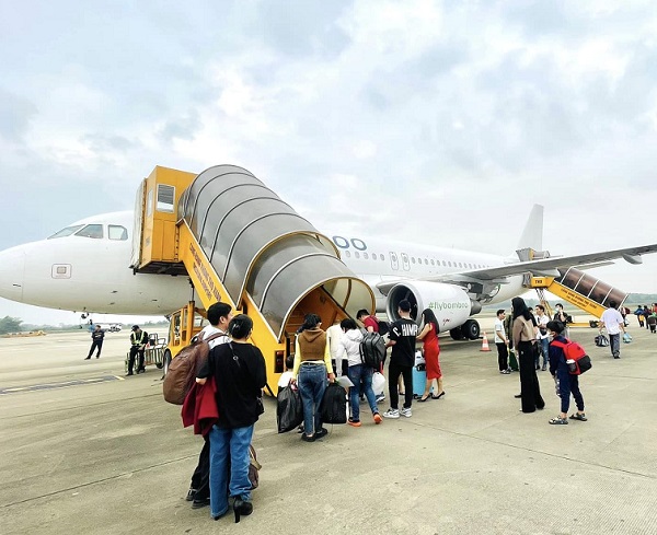 van-chuyen-dao-mai-bambooairways-2