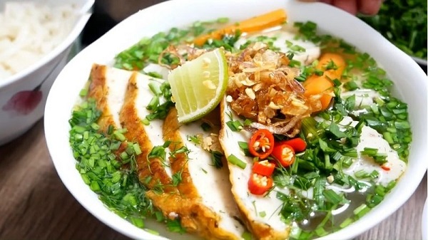 banh-canh-cha-ca-nha-trang