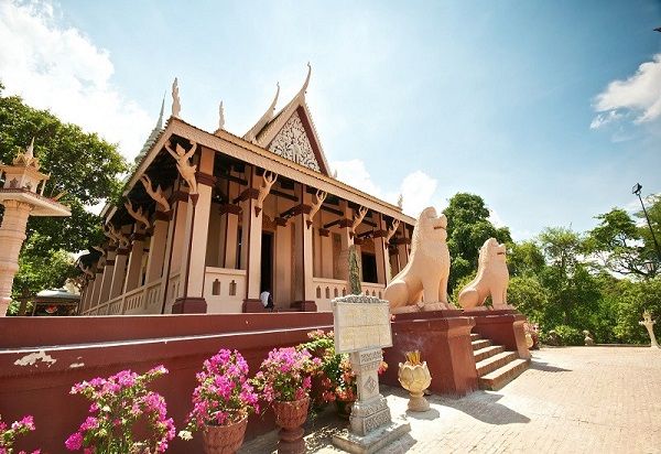 Cùng ABAY khám phá 3 ngôi chùa nổi tiếng nhất ở Phnom Penh (Campuchia)