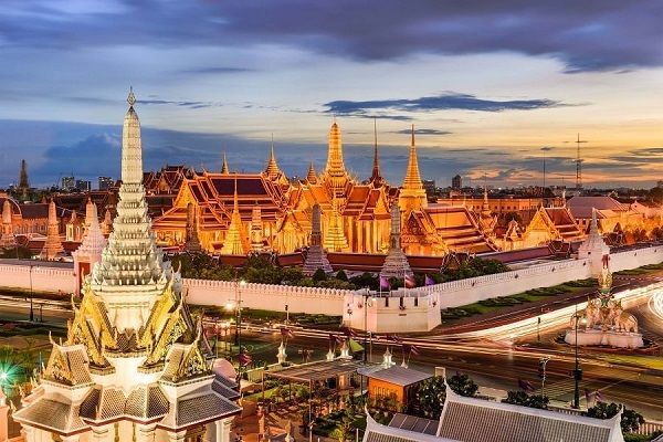 cung-dien-hoang-gia-grand-palace