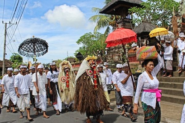 le-hoi-thang-2-bali