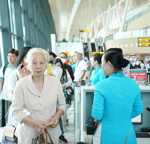 Khám phá ngay loạt vé máy bay giá tốt nhất được Vietnam Airlines mở bán vào tháng 07/2025