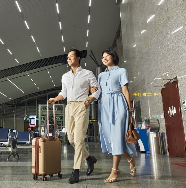Sân bay quốc tế Đà Nẵng triển khai thủ tục bay không cần giấy tờ với xác thực Face ID qua VNeID