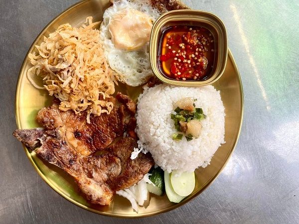 com-tam-sai-gon-suon-bi