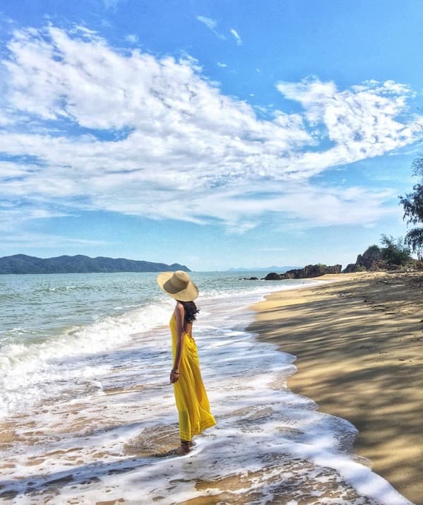 du-lich-hai-ha-quang-ninh-1-min