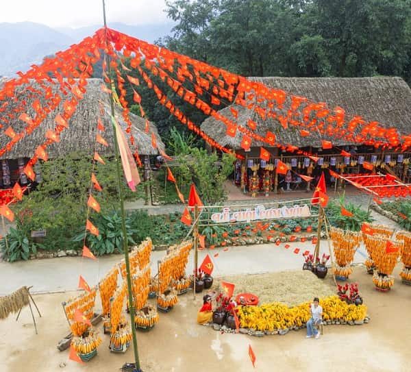 Trải nghiệm lễ hội mùa vàng đậm nét vùng cao ở Bản Mây (SaPa)