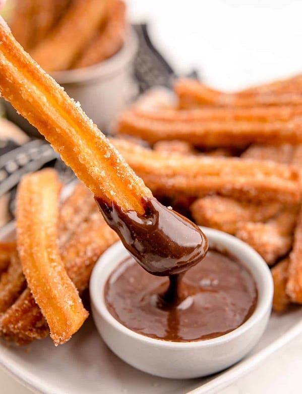 Churros-mexico-min