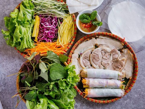 mon-banh-trang-cuon-thit-heo