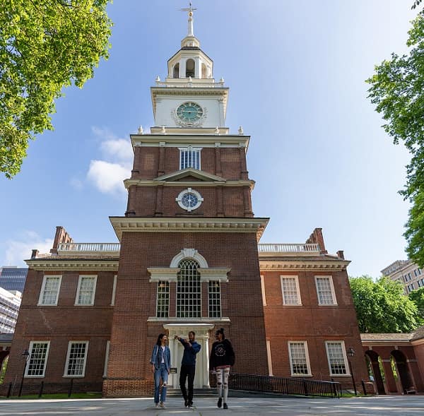 Independence-Hall-min
