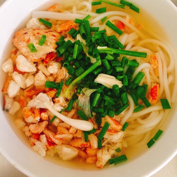 banh-canh-cua-hong-hanh