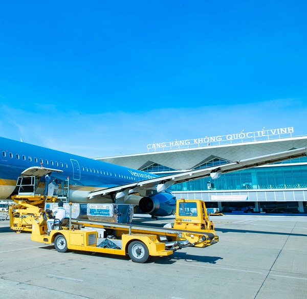 Đặt ngay vé máy bay Tết 2026 giá tốt trên hành trình Tp Hồ Chí Minh đi Vinh tại ABAY