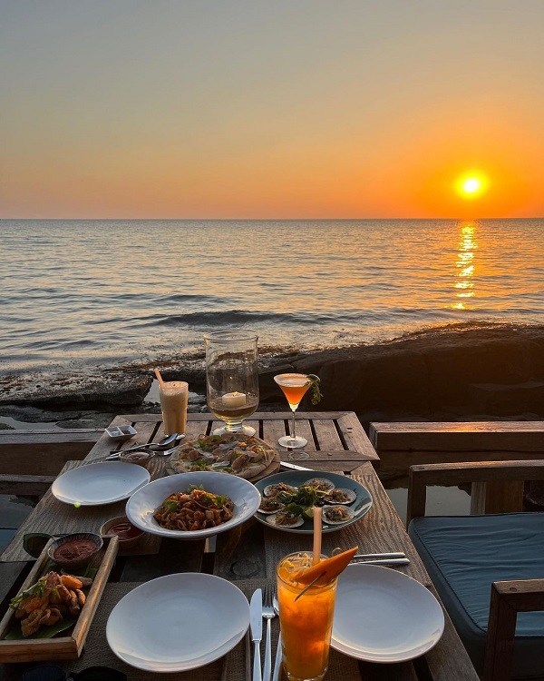 Ăn gì khi ghé Bãi Khem (Phú Quốc)?