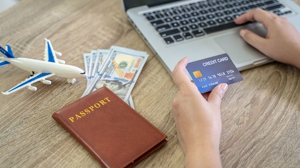 Đặt vé máy bay online dịp Tết: Cần lưu ý điều gì?