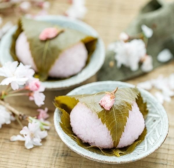 Du lịch Nhật Bản: Khám phá ẩm thực mùa xuân đầy màu sắc
