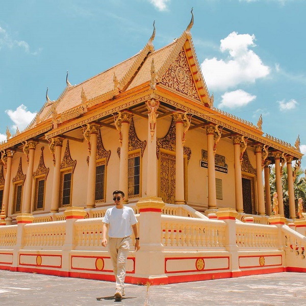 Chọn điểm đến tâm linh, cầu bình an, tài lộc trong năm mới 2026