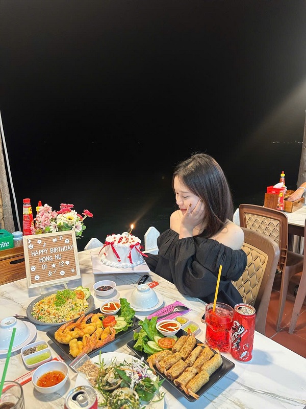 quan-hong-phat-mui-ne