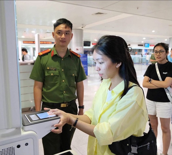 thu-tuc-xuat-canh-tai-san-bay-tan-son-nhat-3