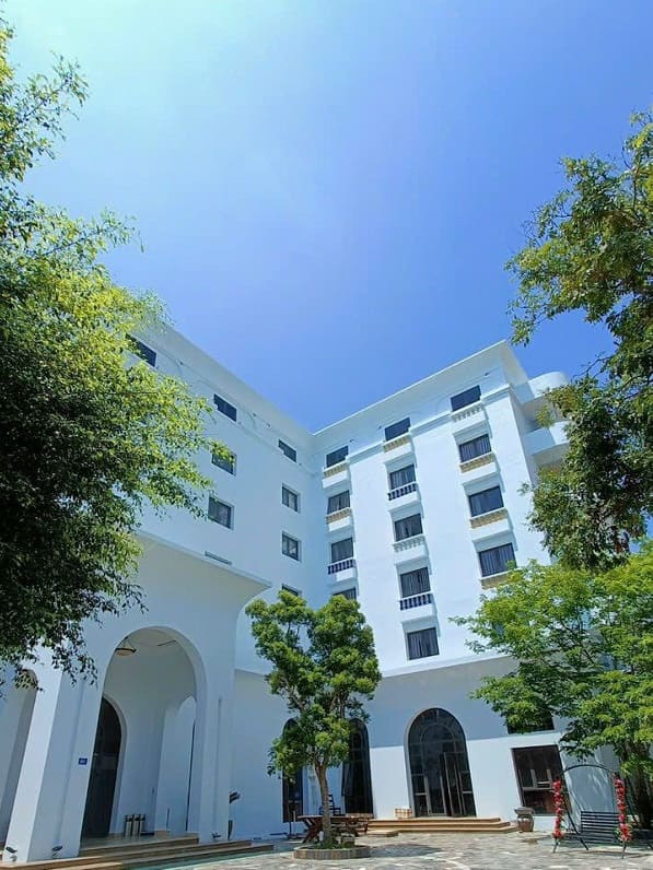 Grandpearl-Resort-quan-lan