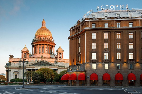 khach-san-o-saint-petersburg