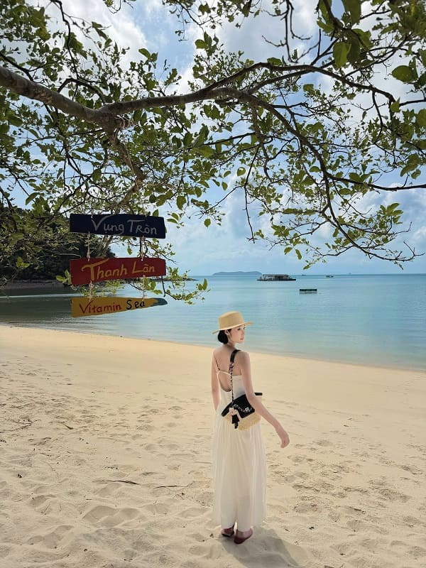 Đảo Thanh Lân – nét đẹp hoang sơ giữa biển trời Quảng Ninh