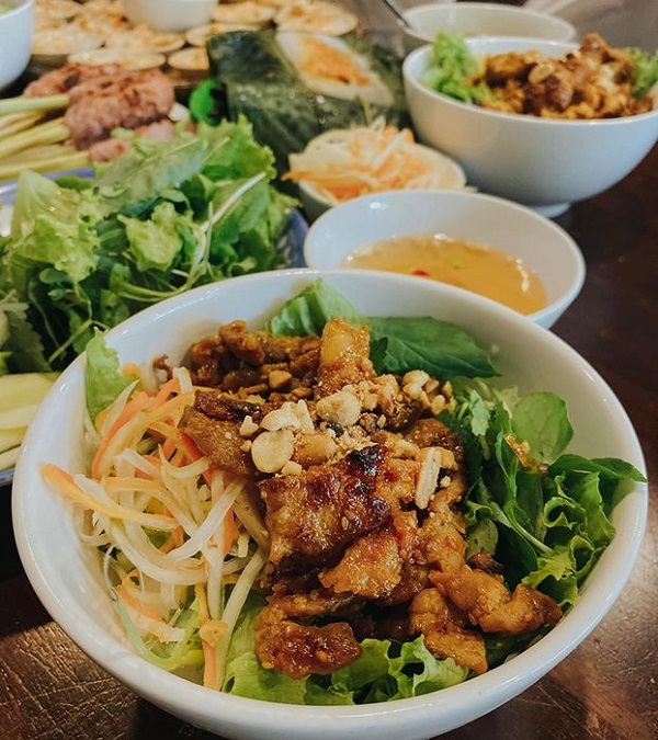 Khám phá 7 quán ăn truyền thống nổi tiếng ở Huế được Taste Atlas đề cử