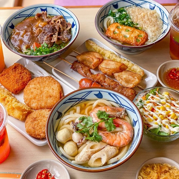 Top khu phố ẩm thực “đỉnh chóp” không thể bỏ qua khi đến Sài Gòn