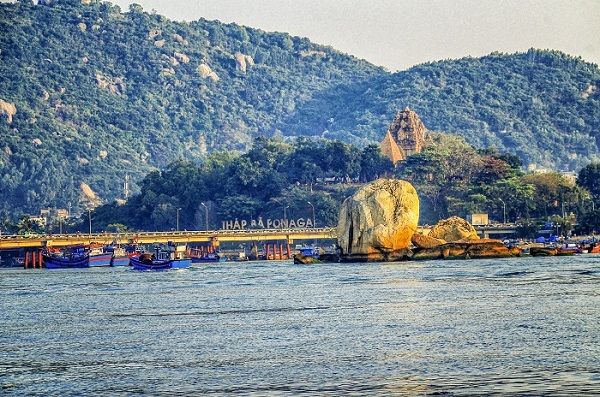 trai-nghiem-nha-trang-thang-8