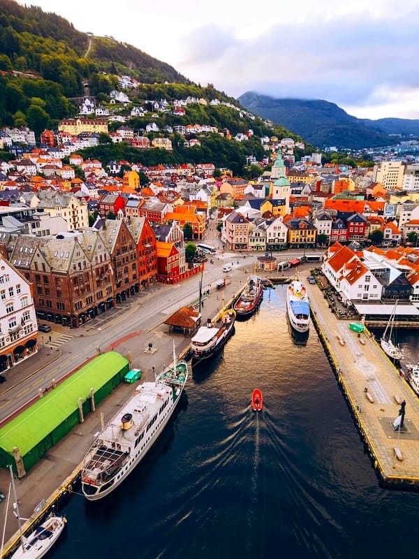 Bergen-nauy