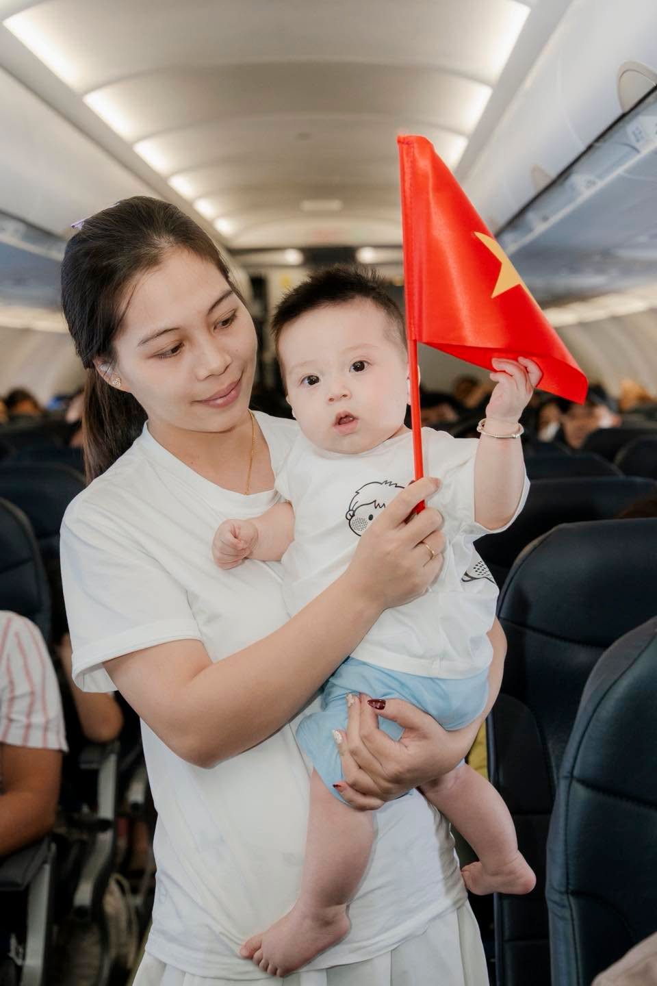 luu-y-bay-cung-tre-nho-vietravel-airlines-1